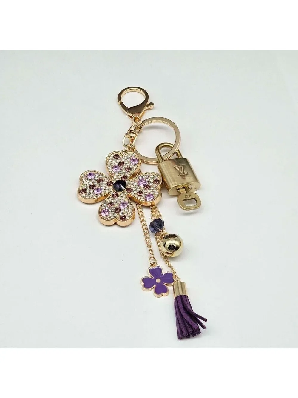 Louis Vuitton Authentic Gold Lock 🔒 Unbranded Flower Keychain Charm for Bags